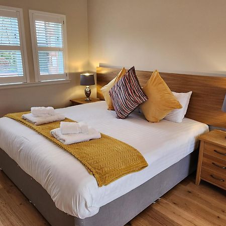Auchendennan Farm Self Catering Cottages 巴洛赫 外观 照片