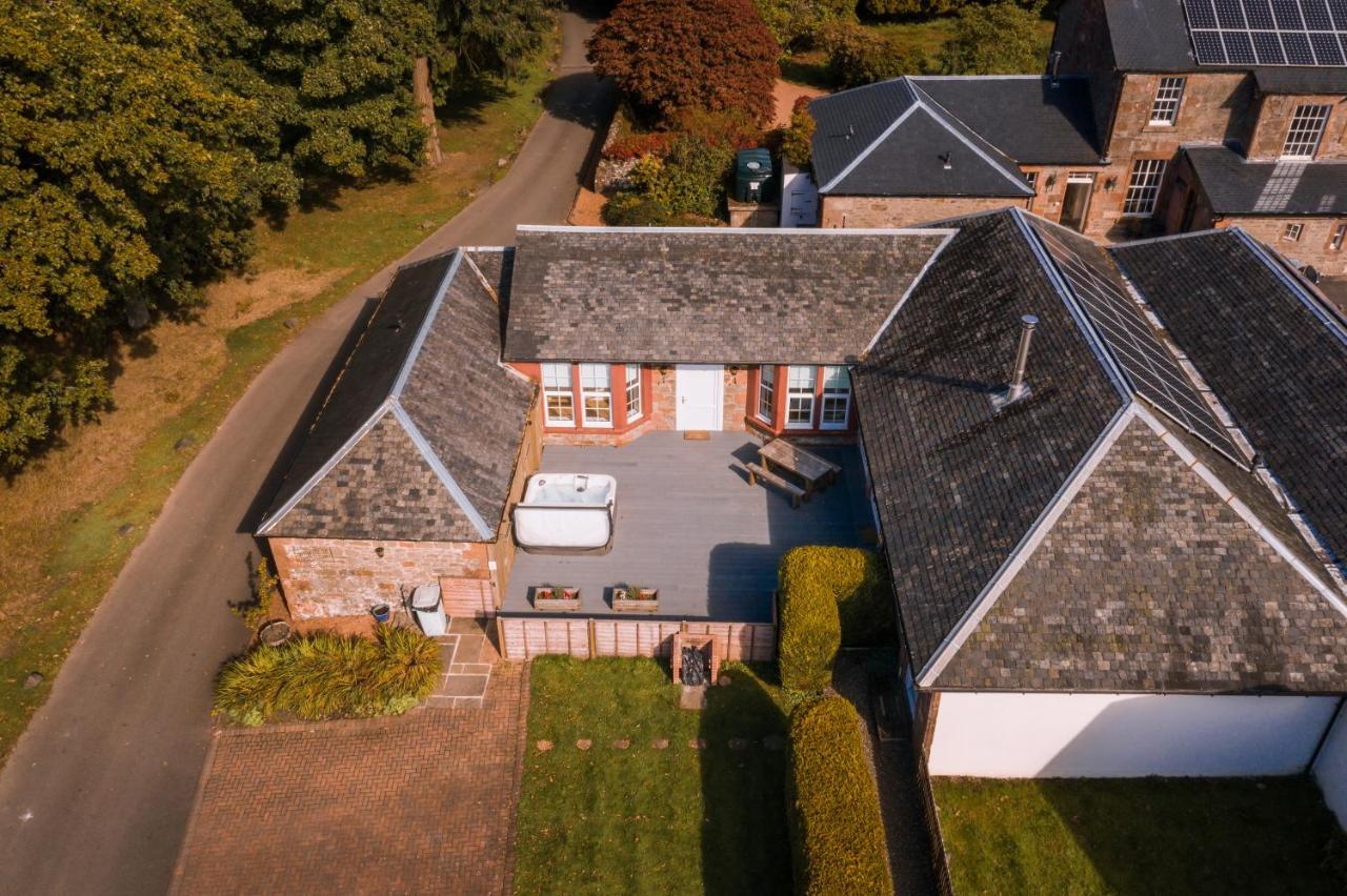 Auchendennan Farm Self Catering Cottages 巴洛赫 外观 照片