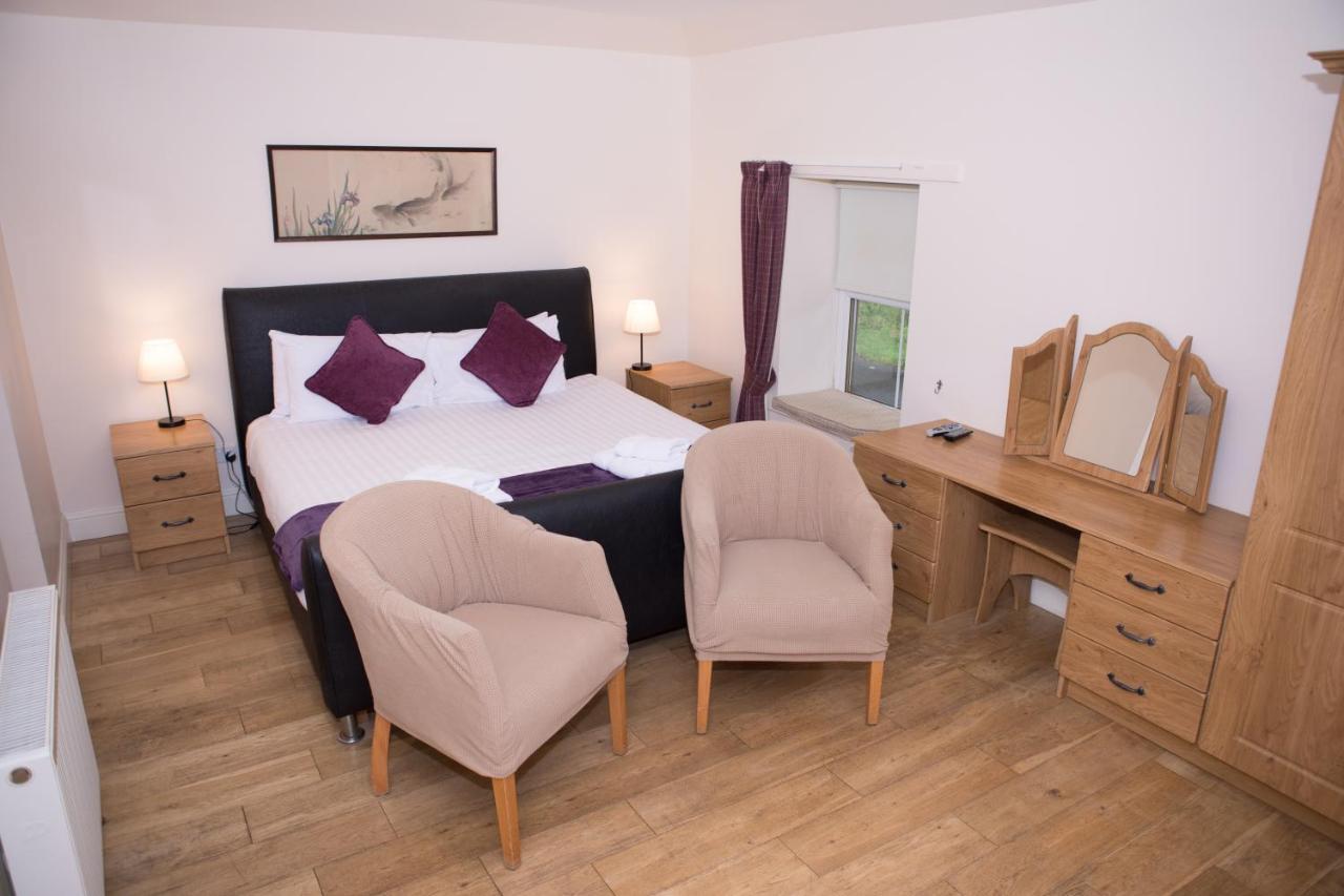 Auchendennan Farm Self Catering Cottages 巴洛赫 外观 照片
