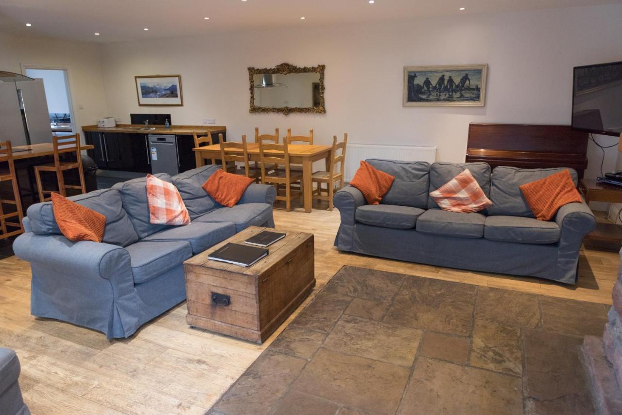Auchendennan Farm Self Catering Cottages 巴洛赫 外观 照片
