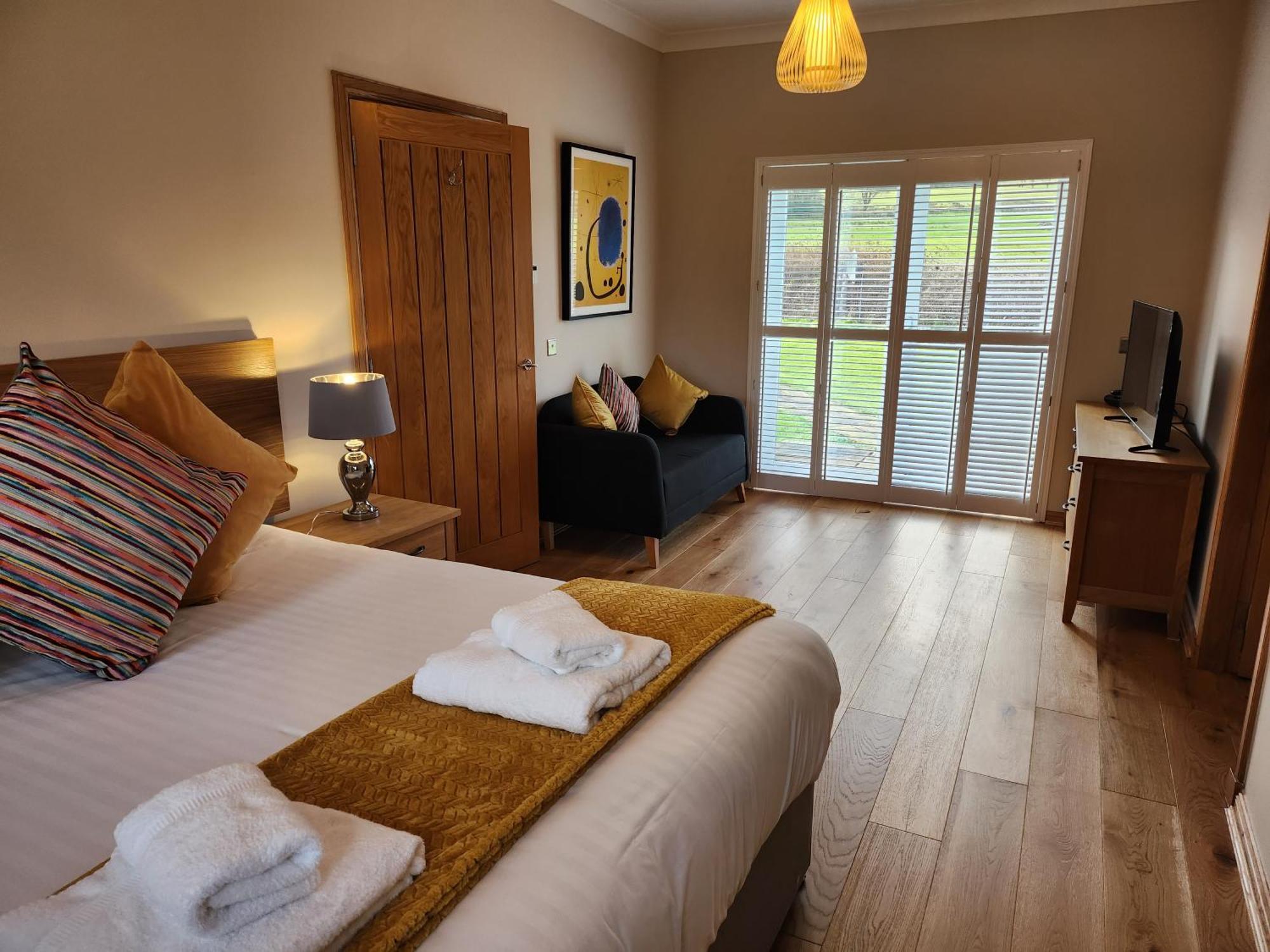 Auchendennan Farm Self Catering Cottages 巴洛赫 外观 照片