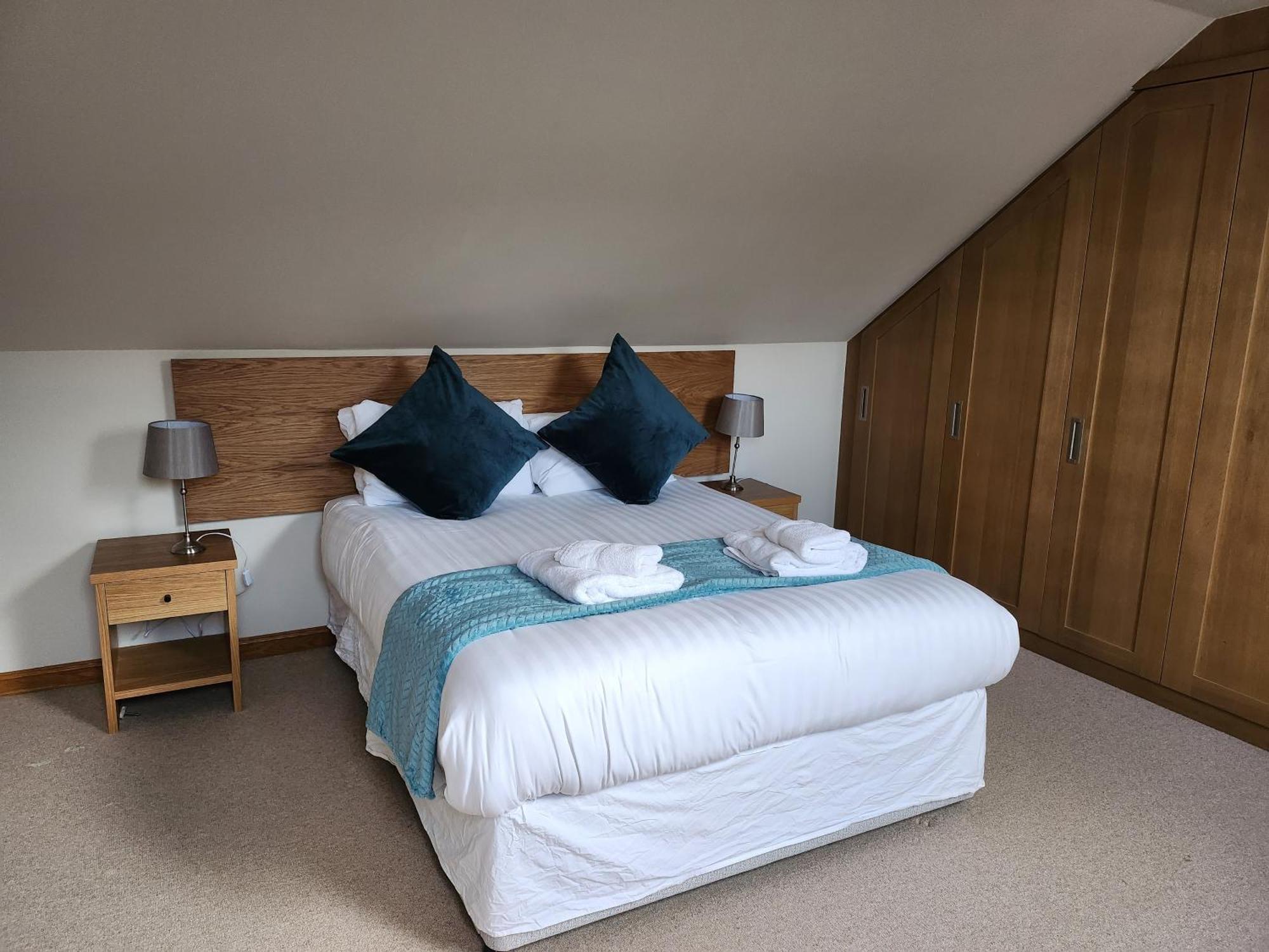 Auchendennan Farm Self Catering Cottages 巴洛赫 外观 照片