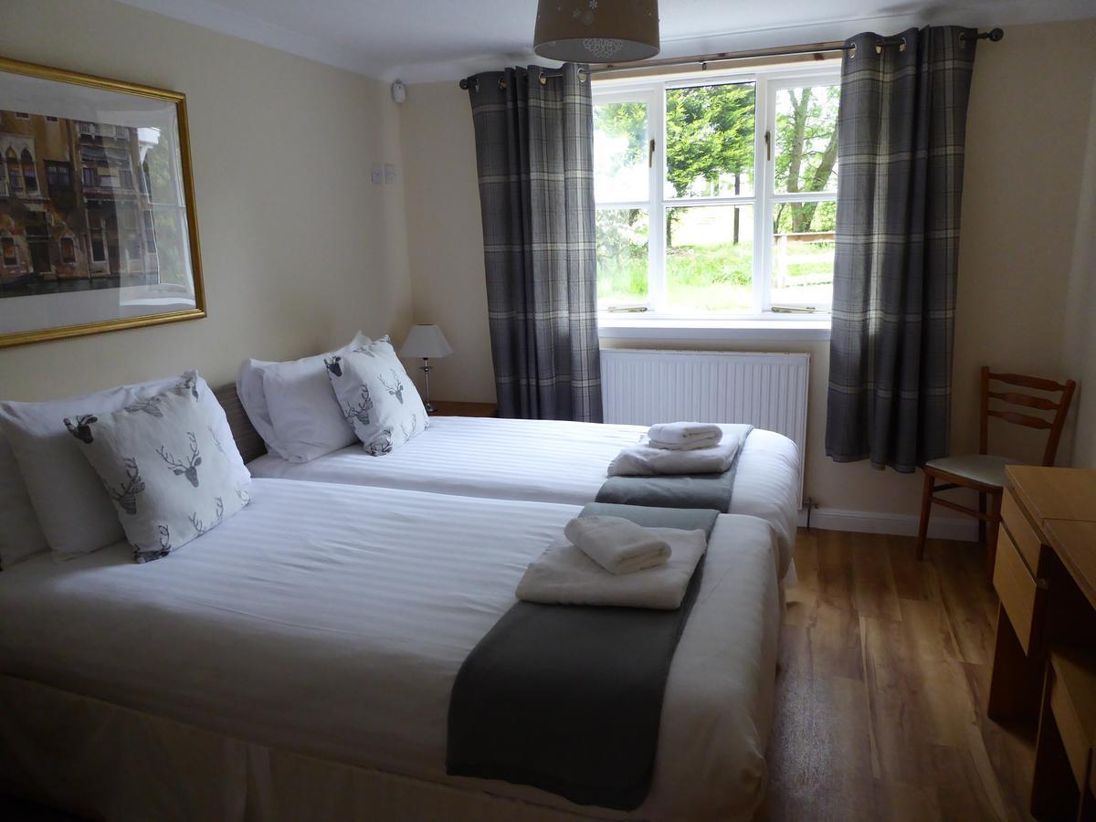 Auchendennan Farm Self Catering Cottages 巴洛赫 外观 照片
