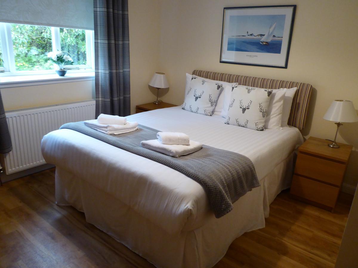 Auchendennan Farm Self Catering Cottages 巴洛赫 外观 照片