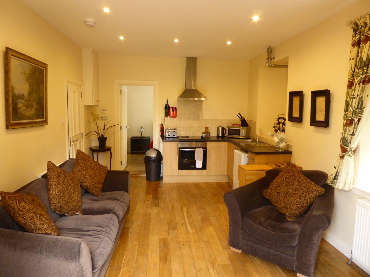 Auchendennan Farm Self Catering Cottages 巴洛赫 外观 照片