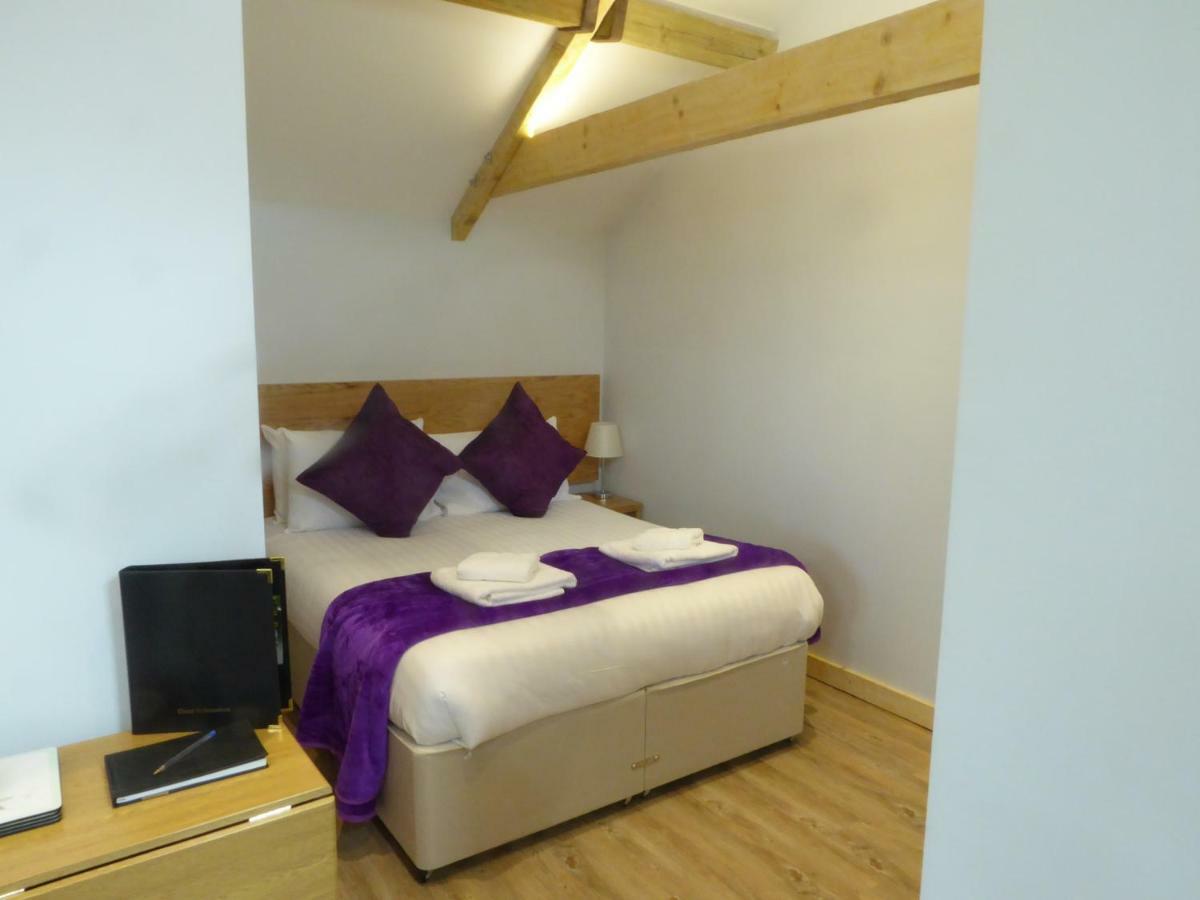 Auchendennan Farm Self Catering Cottages 巴洛赫 外观 照片