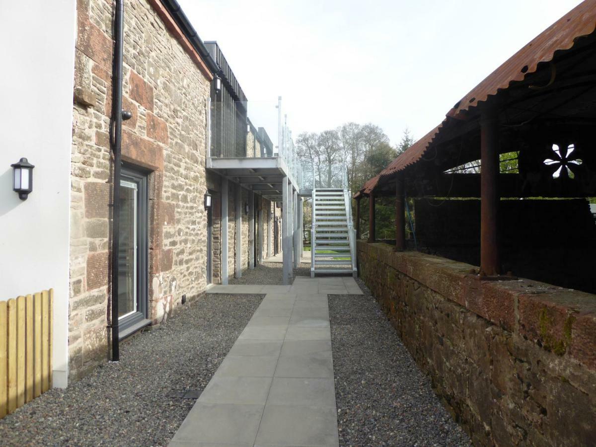 Auchendennan Farm Self Catering Cottages 巴洛赫 外观 照片