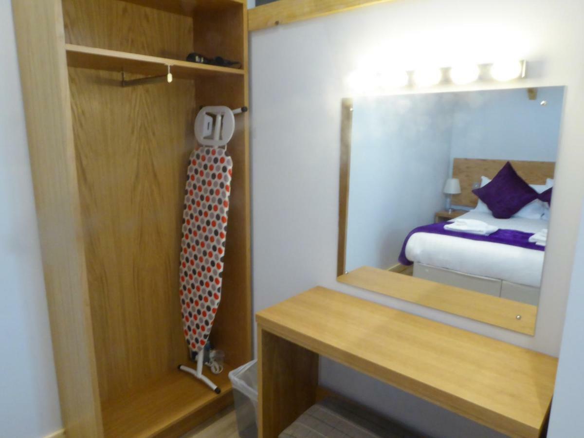 Auchendennan Farm Self Catering Cottages 巴洛赫 外观 照片