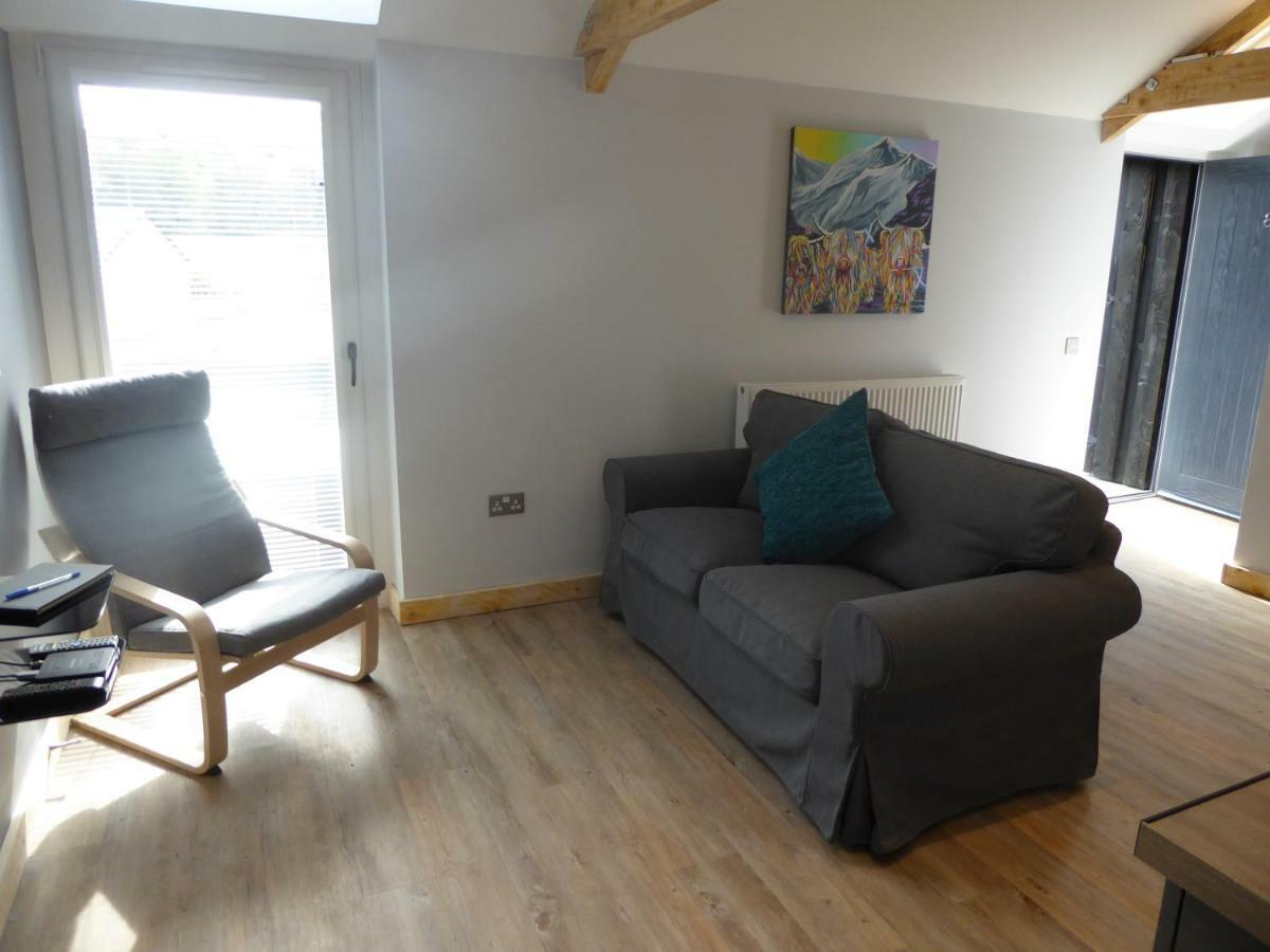 Auchendennan Farm Self Catering Cottages 巴洛赫 外观 照片